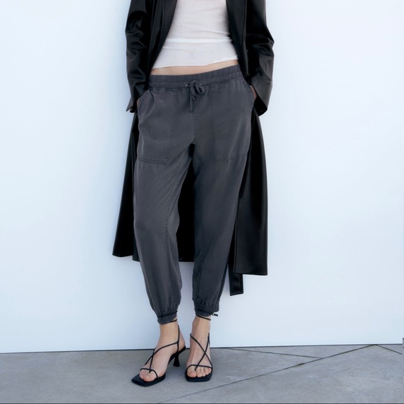 Stunning ZARA jogger pant medium - Picture 3 of 4